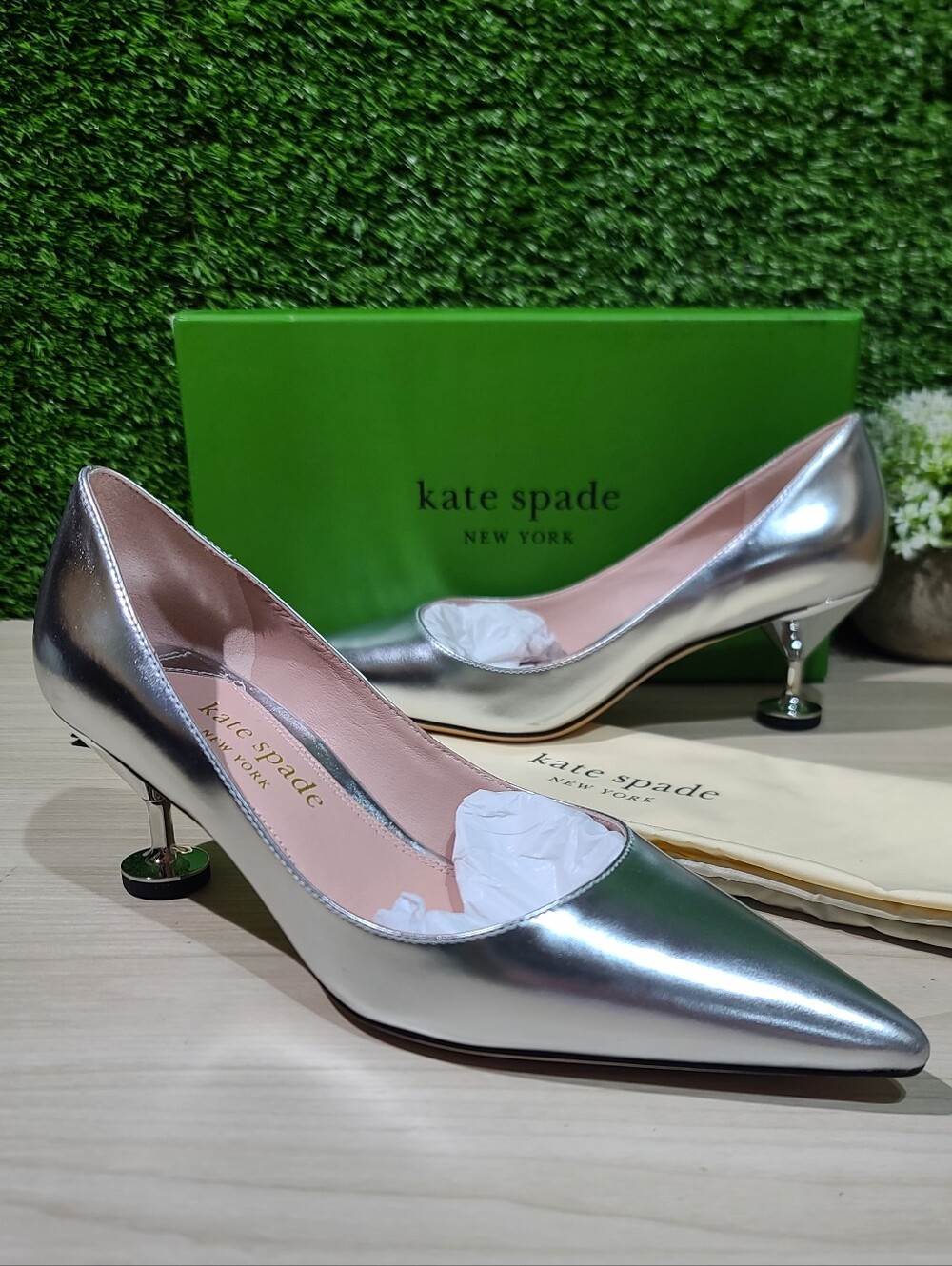 Kate Spade New York Garnish Pointed Toe Pumps / Silver US 8 NEW